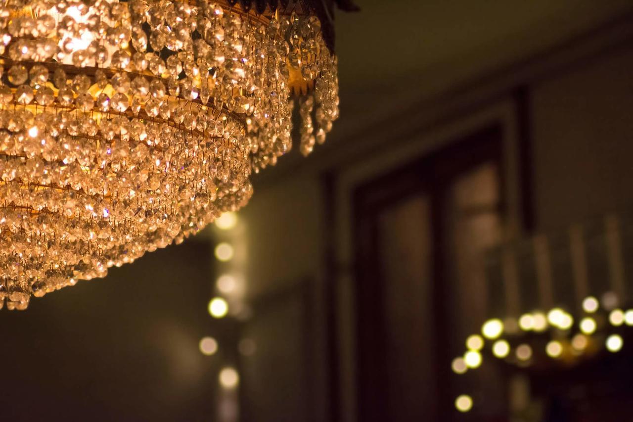 Cafe Pension The Chandelier Terneuzen Bagian luar foto